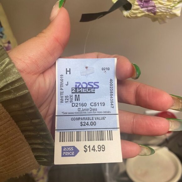 ROSS: Tropical Lime Green Floral 2 Piece Set - Picture 5 of 5